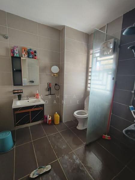 2-storey Terraced House for Sale in Bukit Bandaraya (Shah Alam) - Ashraff Daniel - Bathroom - PropertyGuru.com.my