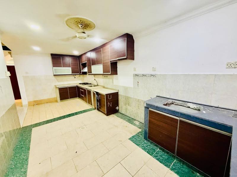 Terraced House for Sale in Petaling Jaya (Selangor) - Muhd Khairulnawawi Kamaruddin - Kitchen - PropertyGuru.com.my