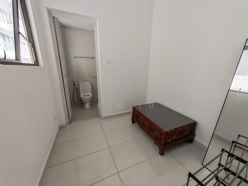 Utility / maid room