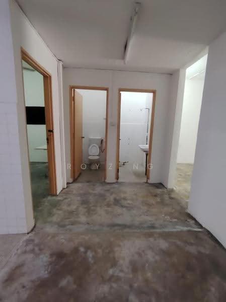 Rumah Teres 1-Tingkat untuk Dijual di Taman Johor Jaya (Johor Bahru) - Royz Ng - Bathroom - PropertyGuru.com.my