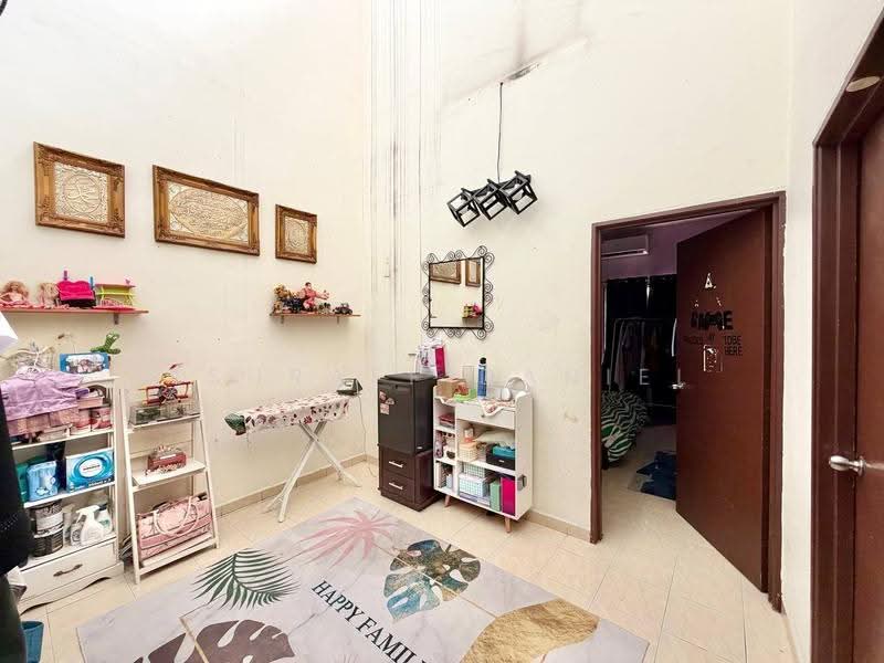 Terraced House for Sale in Taman Dato Demang (Seri Kembangan) - Ashraff Daniel - PropertyGuru.com.my
