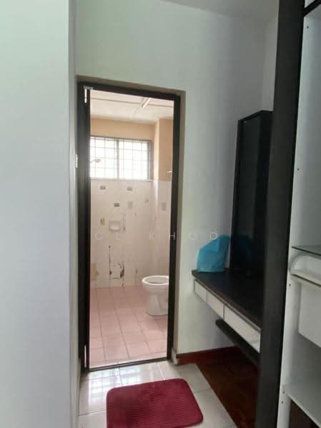 Apartment for Sale at Pangsapuri D’ Kiara - Cl Khoo - Bathroom - PropertyGuru.com.my