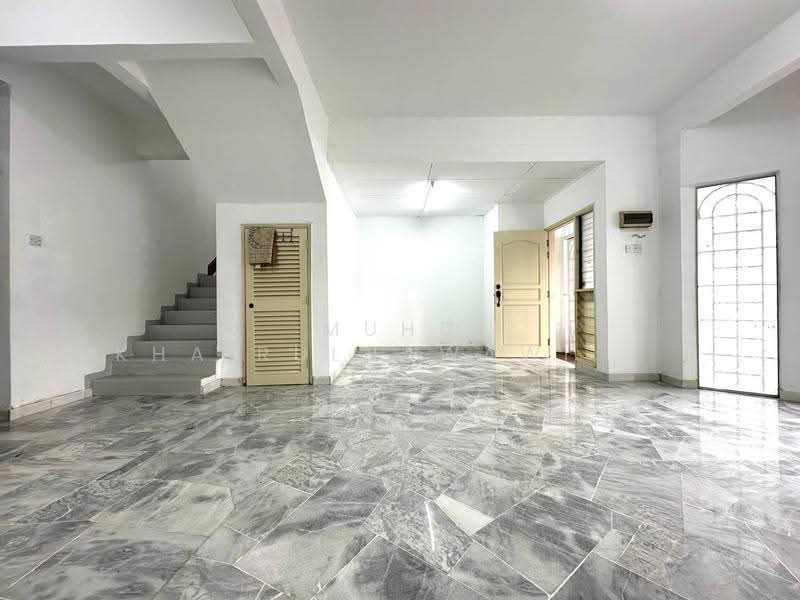 2-storey Terraced House for Sale in Seksyen 7 (Shah Alam) - Muhd Khairulnawawi Kamaruddin - Living Room - PropertyGuru.com.my
