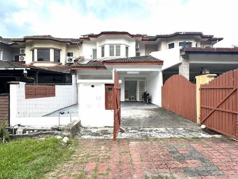 2-storey Terraced House for Sale in Seksyen 7 (Shah Alam) - Muhd Khairulnawawi Kamaruddin - Exterior - PropertyGuru.com.my