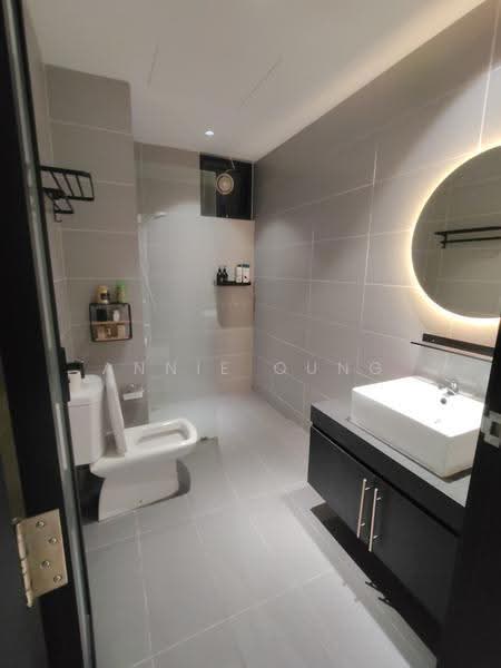 Kondominium untuk Dijual di Golden Triangle 2 - Annie Oung - Bathroom - PropertyGuru.com.my