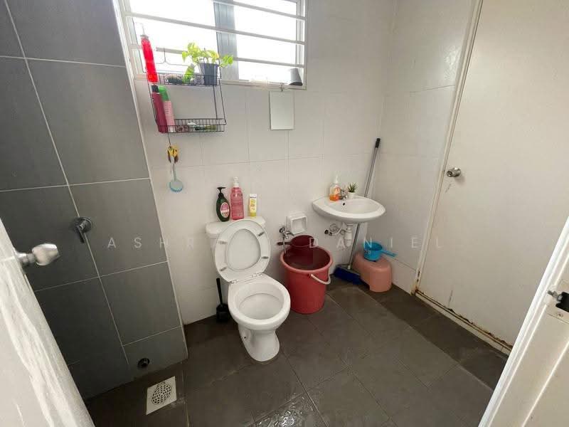 Terraced House for Sale in Taman Dato Demang (Seri Kembangan) - Ashraff Daniel - PropertyGuru.com.my