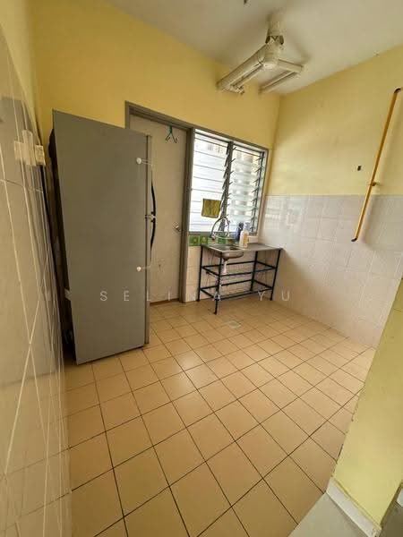 Condominium for Sale at Widuri Impian - Selina Yu - Kitchen - PropertyGuru.com.my