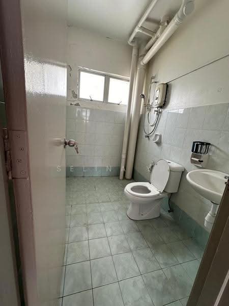 Condominium for Sale at Widuri Impian - Selina Yu - Bathroom - PropertyGuru.com.my