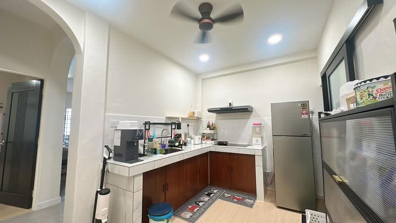 Pangsapuri untuk Dijual di Kenanga (Park View Court) - Mii Ong - Kitchen - PropertyGuru.com.my