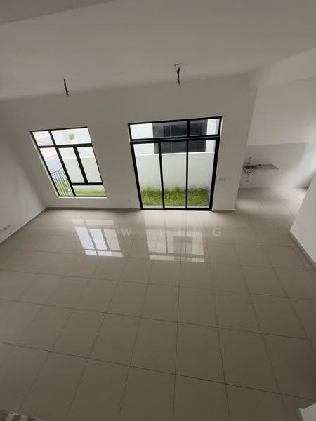 Rumah Teres untuk Dijual di Eco Grandeur (Puncak Alam) - Yew Ping - Living Room - PropertyGuru.com.my