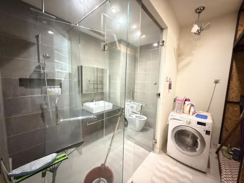 Service Residence for Rent at Arnica @ Tropicana Gardens - Michelle Chai - Bathroom - PropertyGuru.com.my