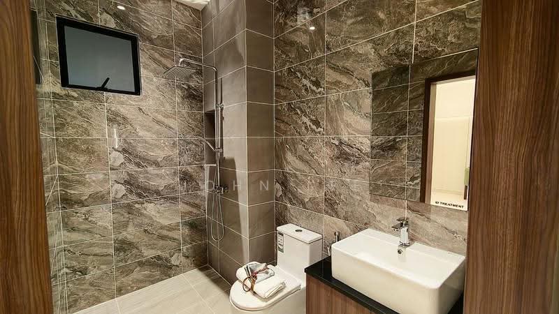 Tanah Komersial untuk Dijual di Johor Bahru (Johor) - John Lee - Bathroom - PropertyGuru.com.my
