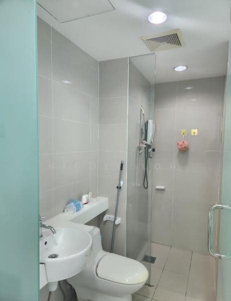 Service Residence for Rent at The Scott Garden SOHO - Nicole Loh - Bathroom - PropertyGuru.com.my