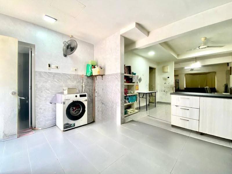 2-storey Terraced House for Sale in Seksyen 8 (Bangi) - Ashraff Daniel - Kitchen - PropertyGuru.com.my