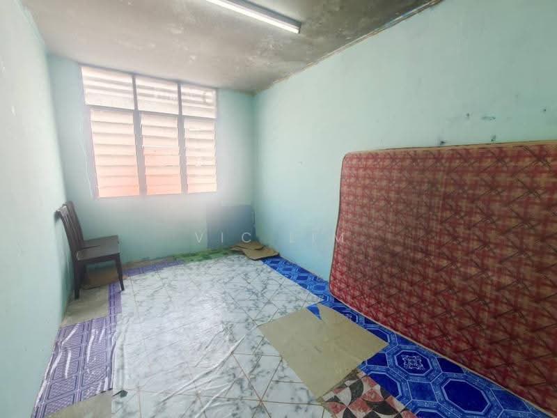 Flat for Sale at Taman Putri Kulai - Vic Lim - PropertyGuru.com.my
