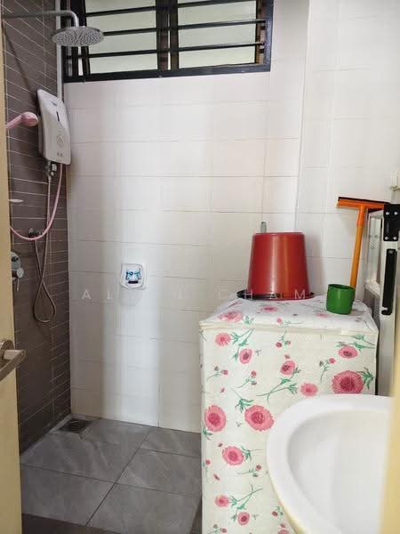 Kediaman Servis untuk Disewa di Palazio - Alvin Cham - Bathroom - PropertyGuru.com.my
