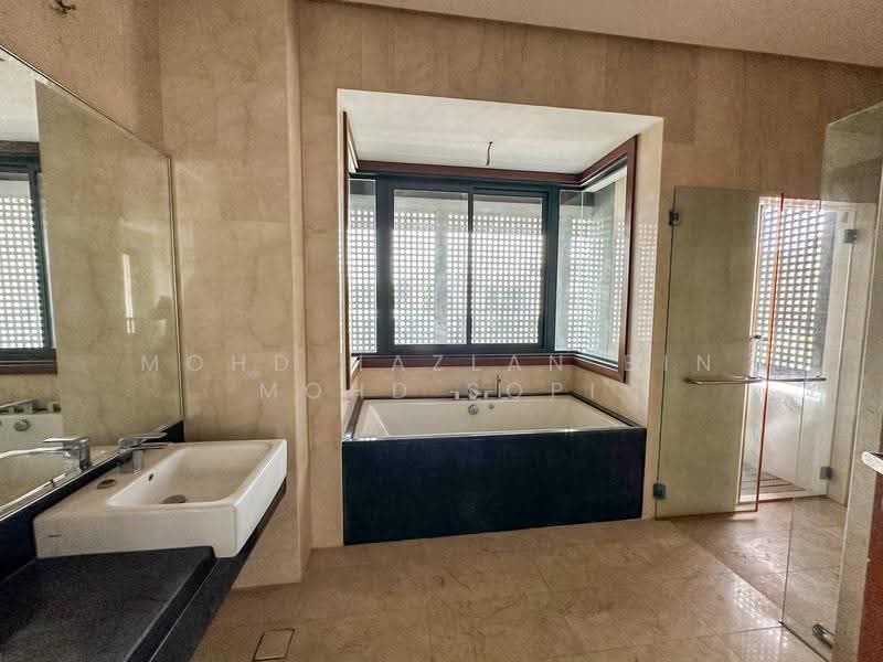 Bungalow House for Sale in Bukit Jelutong (Shah Alam) - Mohd Hazlan bin Mohd Sopi - PropertyGuru.com.my