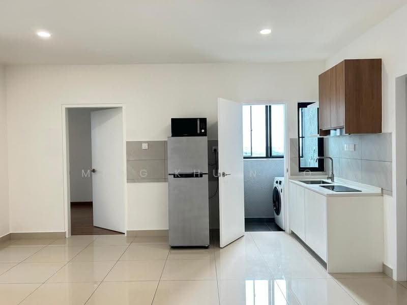 Service Residence for Sale at AraTre' Residences - Meng Khuen Ho - Kitchen - PropertyGuru.com.my