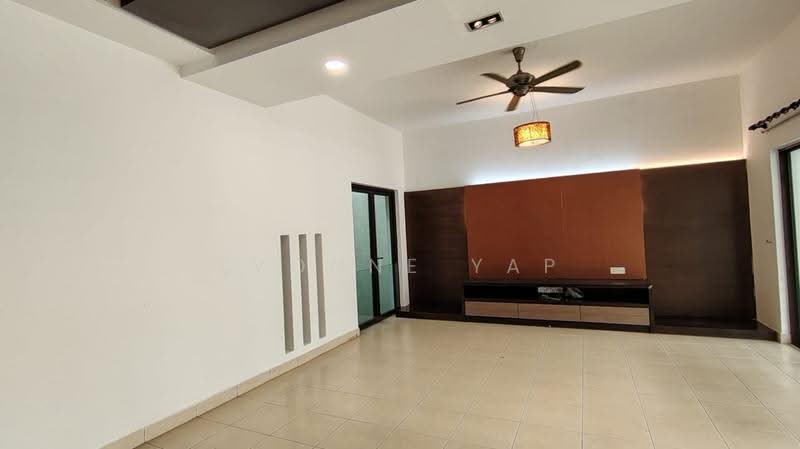 Rumah Teres 3-Tingkat untuk Dijual di Taman Bukit Prima (Cheras) - Yvonne Yap - Living Room - PropertyGuru.com.my