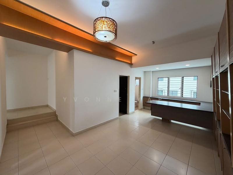 Rumah Teres 3-Tingkat untuk Dijual di Taman Bukit Prima (Cheras) - Yvonne Yap - Living Room - PropertyGuru.com.my