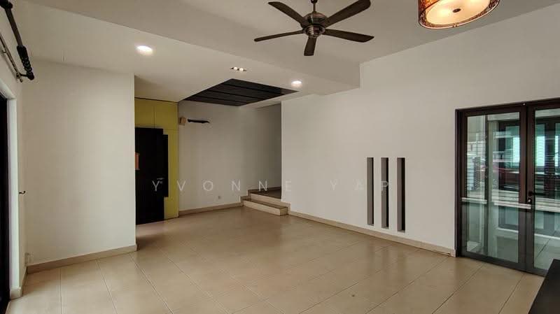 Rumah Teres 3-Tingkat untuk Dijual di Taman Bukit Prima (Cheras) - Yvonne Yap - Living Room - PropertyGuru.com.my