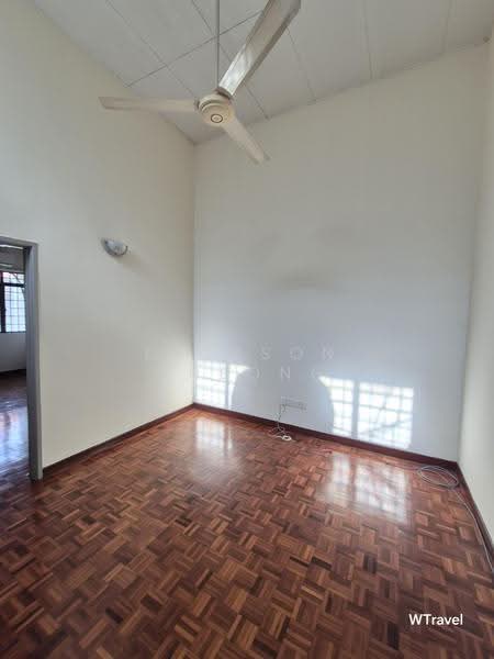 2-storey Terraced House for Sale in Bandar Utama 7 (Bandar Utama) - Dickson Cheong - Bedroom - PropertyGuru.com.my