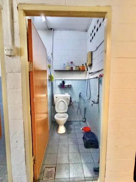 Rumah Teres 1-Tingkat untuk Dijual di Kepong Baru (Kepong) - Reen Loke - Bathroom - PropertyGuru.com.my