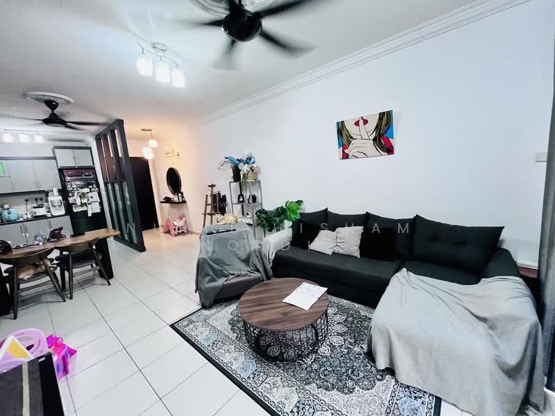 Condominium for Sale at Suria Jelatek - Nurul Hisham Nordin - Living Room - PropertyGuru.com.my