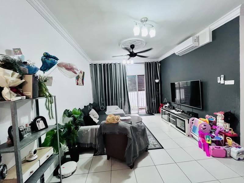 Condominium for Sale at Suria Jelatek - Nurul Hisham Nordin - Living Room - PropertyGuru.com.my