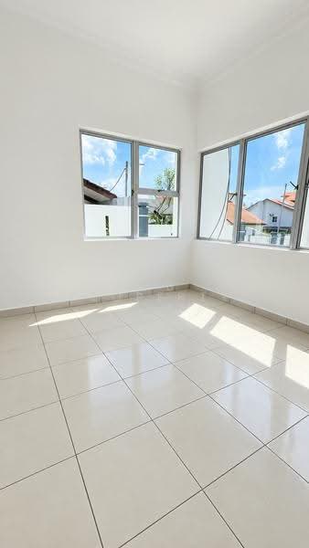 Bungalow House for Sale in Taman Nuri (Durian Tunggal) - Ben - Interior - PropertyGuru.com.my