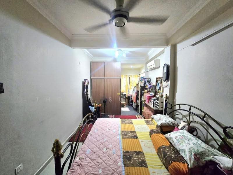 1.5-storey Terraced House for Sale in Taman Keramat Permai (Ulu Kelang) - Thoriq Suparman - Bedroom - PropertyGuru.com.my