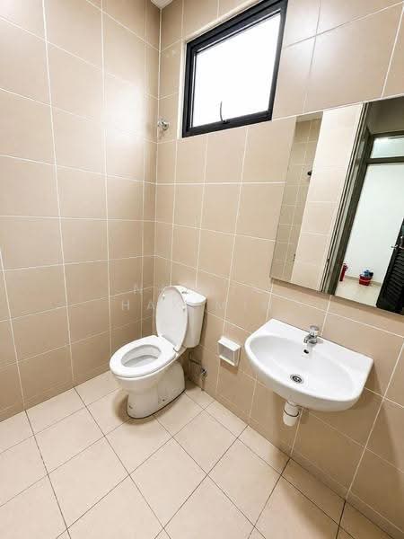 Rumah Teres untuk Dijual di Elmina Gardens (Sungai Buloh) - Nazrin Hakimin - Bathroom - PropertyGuru.com.my