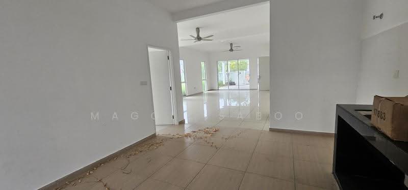 Terraced House for Sale in Bandar Sri Sendayan (Negeri Sembilan) - Maggie Saboo - Living Room - PropertyGuru.com.my