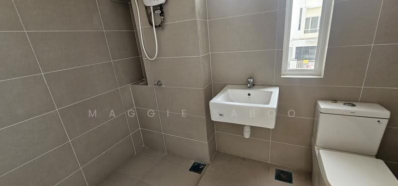 Terraced House for Sale in Bandar Sri Sendayan (Negeri Sembilan) - Maggie Saboo - Bathroom - PropertyGuru.com.my
