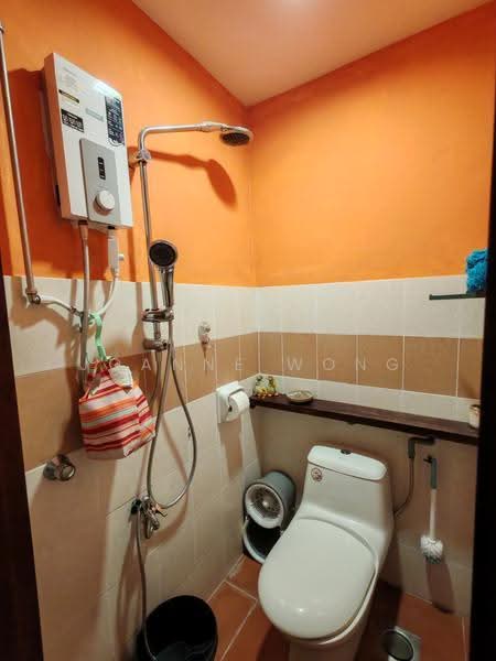 Rumah Teres 2-Tingkat untuk Dijual di Taman Tasik Puchong (Puchong) - Joanne Wong - Bathroom - PropertyGuru.com.my