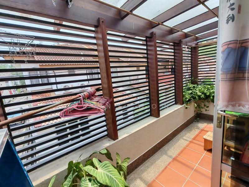 Rumah Teres 2-Tingkat untuk Dijual di Taman Tasik Puchong (Puchong) - Joanne Wong - Balcony - PropertyGuru.com.my