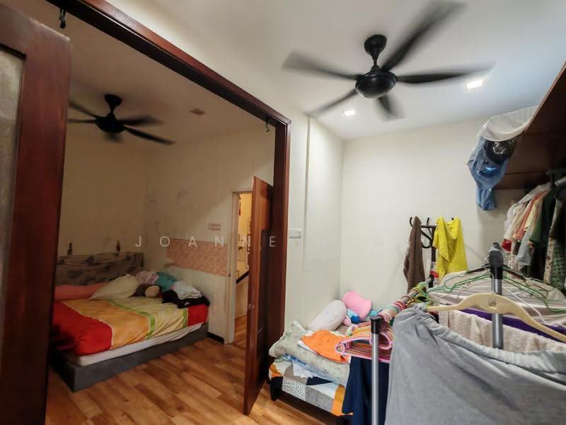 Rumah Teres 2-Tingkat untuk Dijual di Taman Tasik Puchong (Puchong) - Joanne Wong - Bedroom - PropertyGuru.com.my