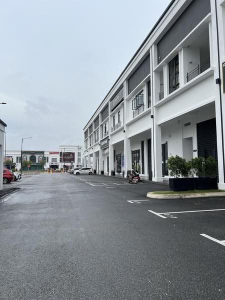 Shop / Office for Sale in Eco Grandeur (Puncak Alam) - Yew Ping - Exterior - PropertyGuru.com.my