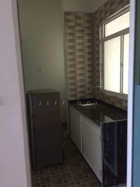 Kondominium untuk Dijual di The Clovers - Jeff Ooi - Kitchen - PropertyGuru.com.my