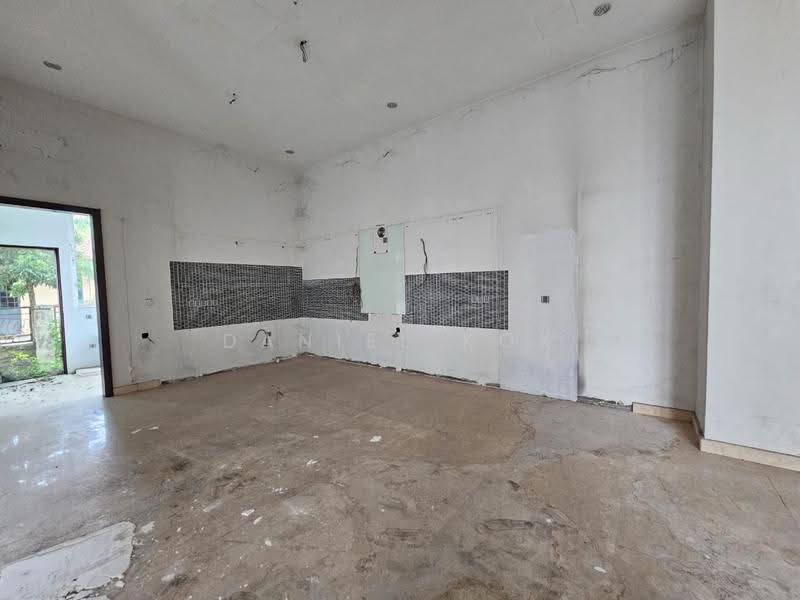 Bungalow House for Sale in Sri Damai (Shah Alam) - Daniel Kok - Kitchen - PropertyGuru.com.my