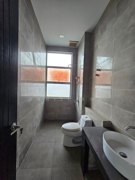 Bungalow House for Sale in Sri Damai (Shah Alam) - Daniel Kok - Bathroom - PropertyGuru.com.my
