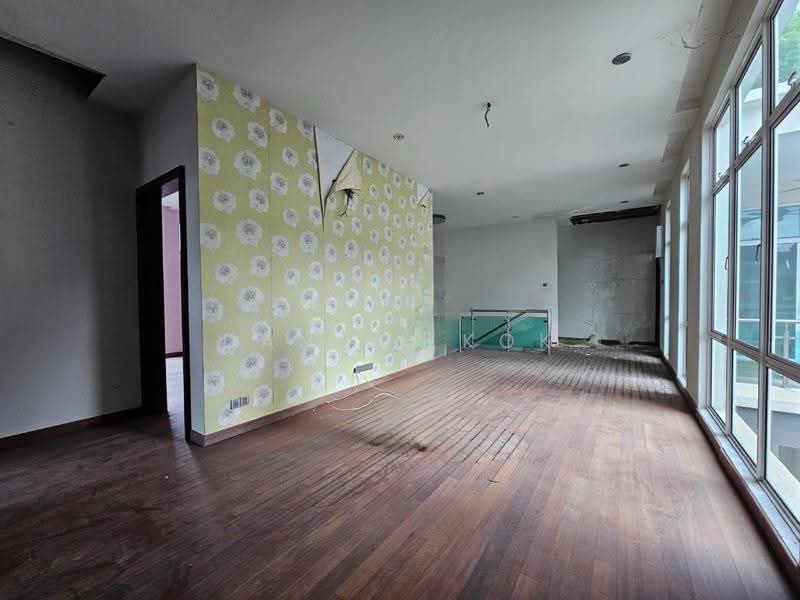 Bungalow House for Sale in Sri Damai (Shah Alam) - Daniel Kok - Living Room - PropertyGuru.com.my