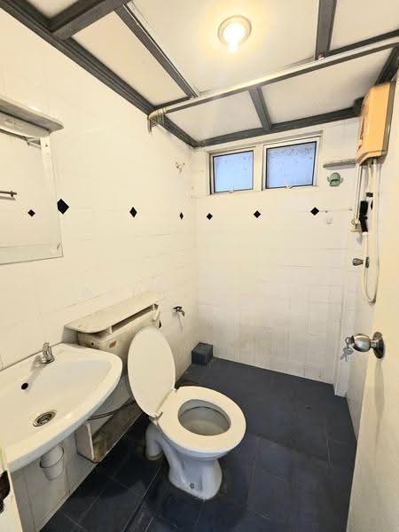 Apartment for Sale at Kenanga Apartment - Wendy Chin - Bathroom - PropertyGuru.com.my
