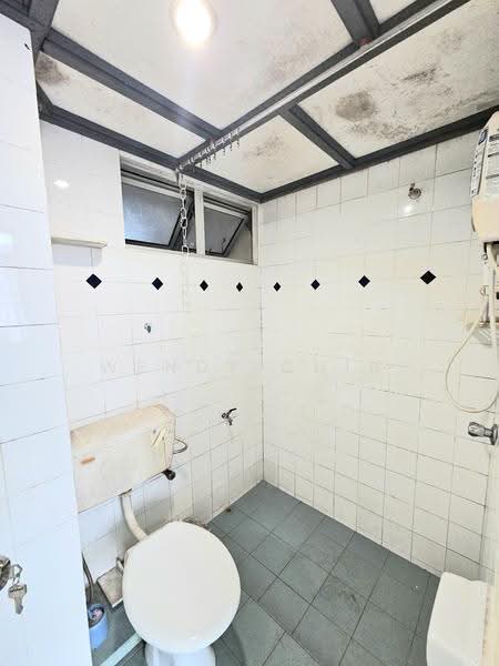 Apartment for Sale at Kenanga Apartment - Wendy Chin - Bathroom - PropertyGuru.com.my