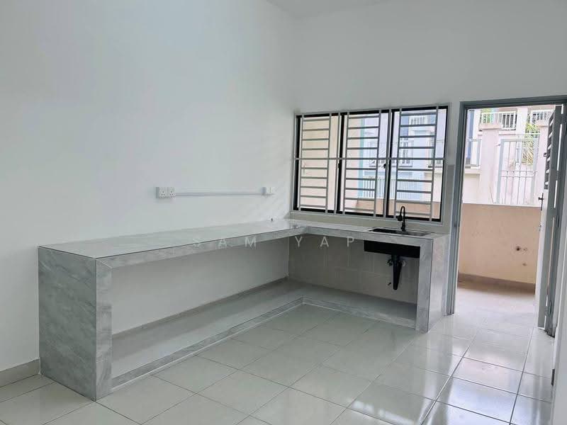 Rumah Teres 2-Tingkat untuk Disewa di Senai (Kulai) - Sam Yap - Kitchen - PropertyGuru.com.my