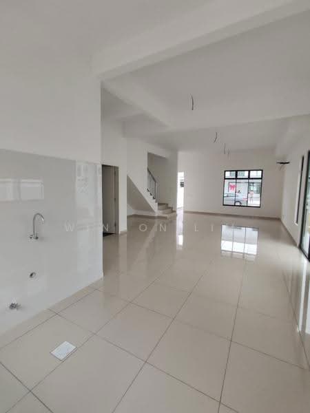 Rumah Teres 2-Tingkat untuk Dijual di Kota Masai (Pasir Gudang) - Winson Lim - Living Room - PropertyGuru.com.my