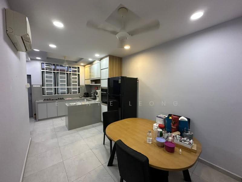 Rumah Teres untuk Dijual di Kampung Sungai Nibong (Bayan Lepas) - Elynne Leong - Kitchen - PropertyGuru.com.my