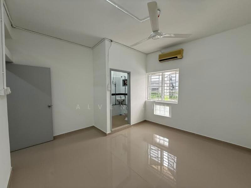 Rumah Teres 2-Tingkat untuk Dijual di Jalan Ipoh (Kuala Lumpur) - Alven Lim - Bathroom - PropertyGuru.com.my