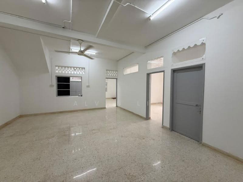 Rumah Teres 2-Tingkat untuk Dijual di Jalan Ipoh (Kuala Lumpur) - Alven Lim - Living Room - PropertyGuru.com.my