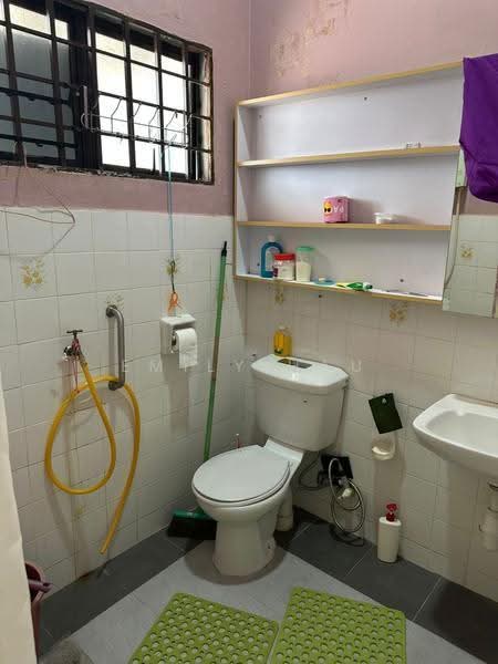 1-storey Terraced House for Sale in Johor Bahru (Johor) - Emily Hau - Bathroom - PropertyGuru.com.my